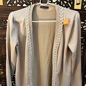 ESPERANZA KHAKI LONG SLEEVE EMBROIDERED OPEN SWEATER SMALL